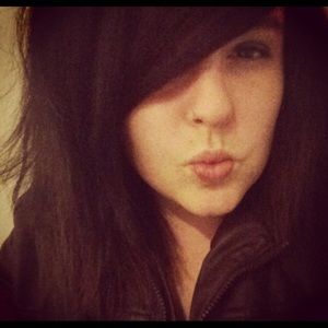 Meet your Posher, Ariel